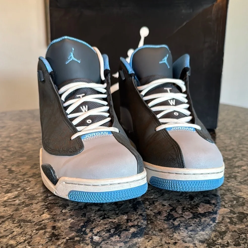 Air Jordan 2 retro Gray and Blue Sneakers EUC 10.5
